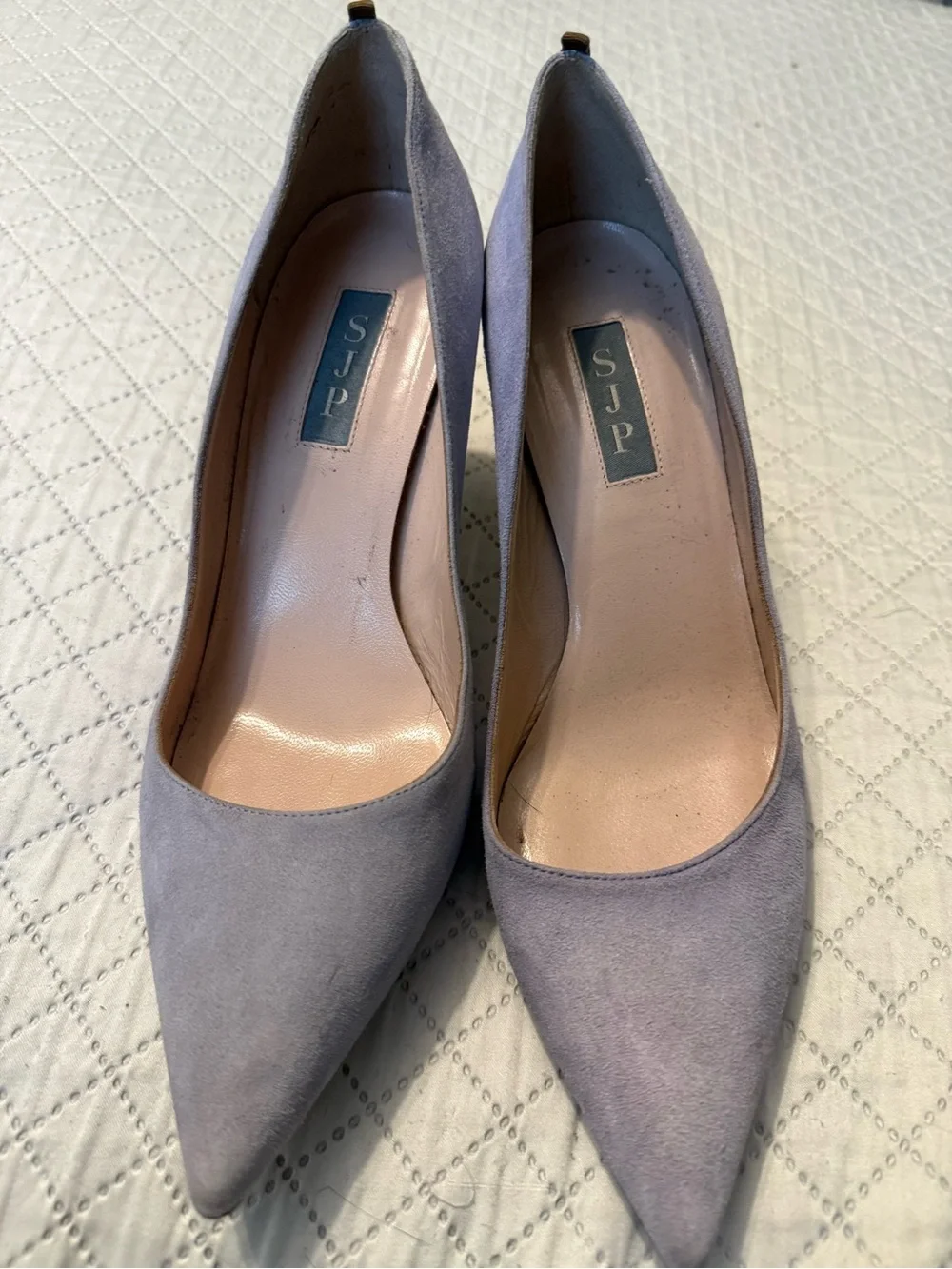 SJP , size 8 Classic Pointed-Toe Mid-Heel Pump in Lavender